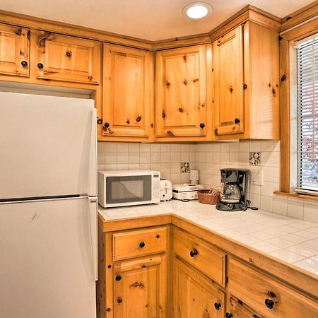 The Knotty Pine Cottage In Big Bear, 4 Mi To Ski บิ๊กแบร์ซิตี้ ภายนอก รูปภาพ