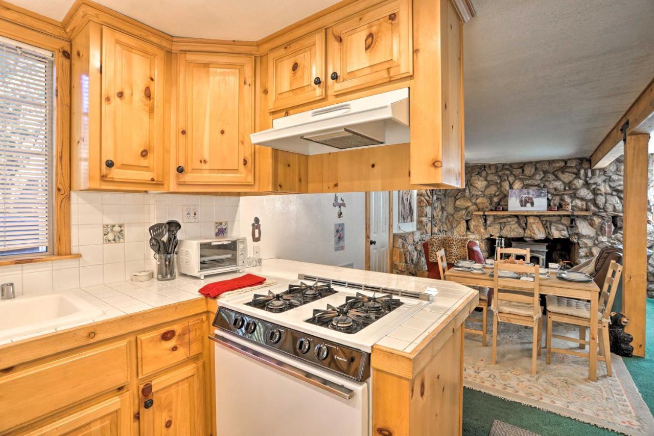 The Knotty Pine Cottage In Big Bear, 4 Mi To Ski บิ๊กแบร์ซิตี้ ภายนอก รูปภาพ